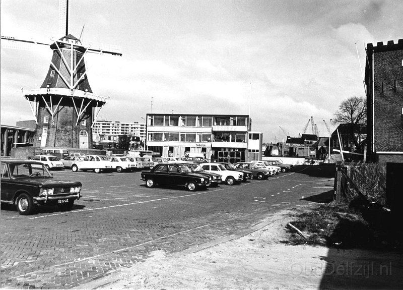 Molenbergplein 2.jpg